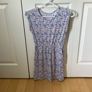 Adorable sleeveless soft dress